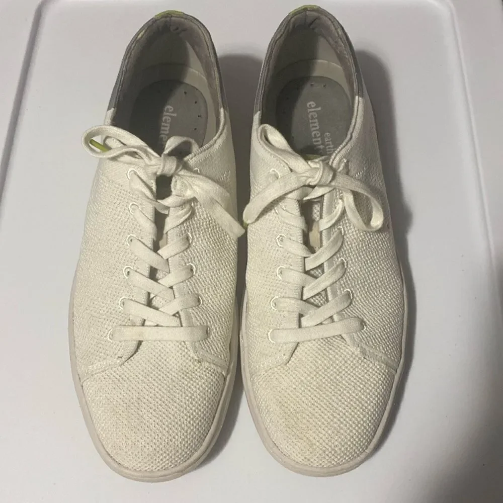Earth Elements shoes - Picture 2 of 5